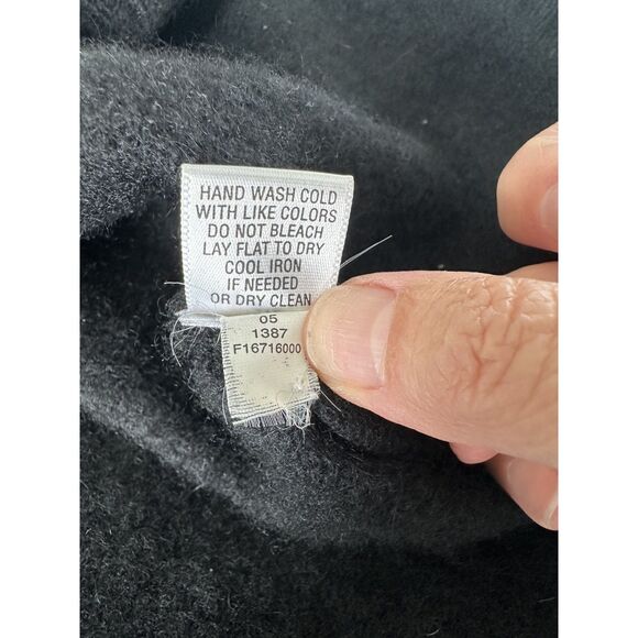 Isaac Mizrahi for Target 100% Cashmere Sweater Size L Black Turtleneck Y2K - Picture 8 of 8